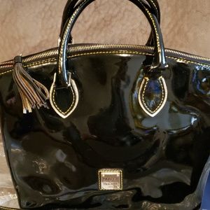 Dooney & Bourke Blk leather satchel